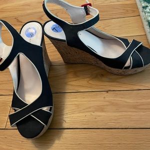 Tommy Hilfiger cork wedges